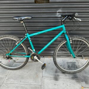 Ammaco bike with shimano altus fully service